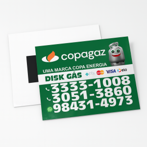 40.000 Imãs de Geladeira Personalizados em PVC 5,5x4,5 cm - Verniz UV - Corte Reto PVC 4,5 x 5,5 cm 4 x 0 cor Verniz UV Total Frente Corte Reto Imã no Verso de 1,5 x 3,5 cm